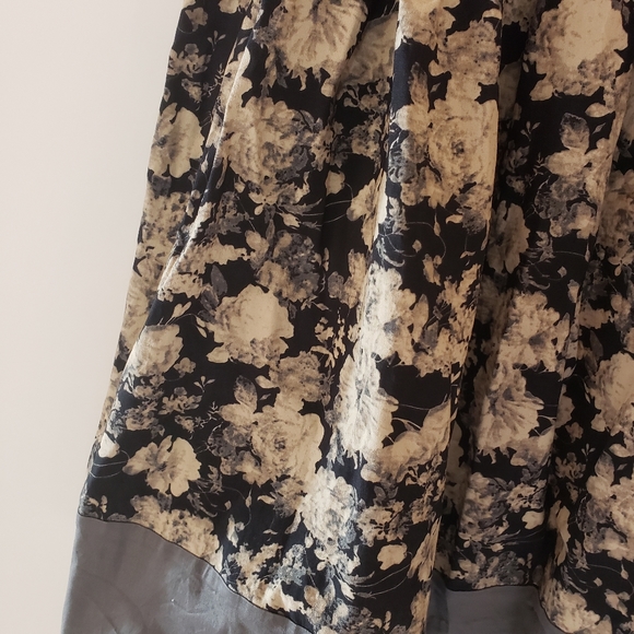 Floral Midi Circle Skirt - Picture 3 of 9